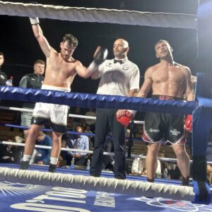 Sligo boxer Thomas Dyer wins pro debut bout